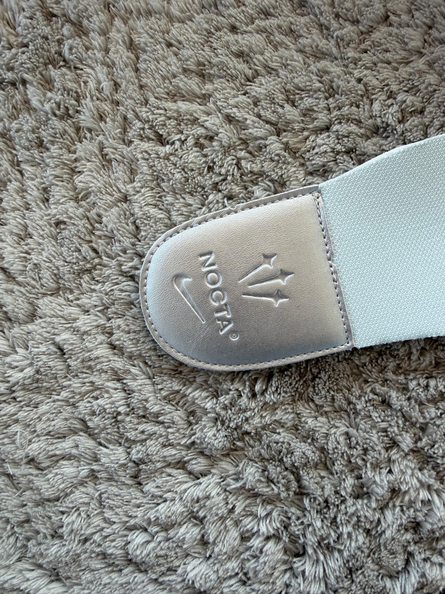 NIKE NOCTA HOT STEP II - MODELO 1