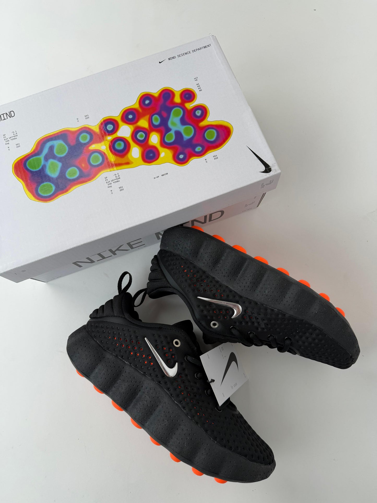 NIKE MIND 002 - MODELO 5