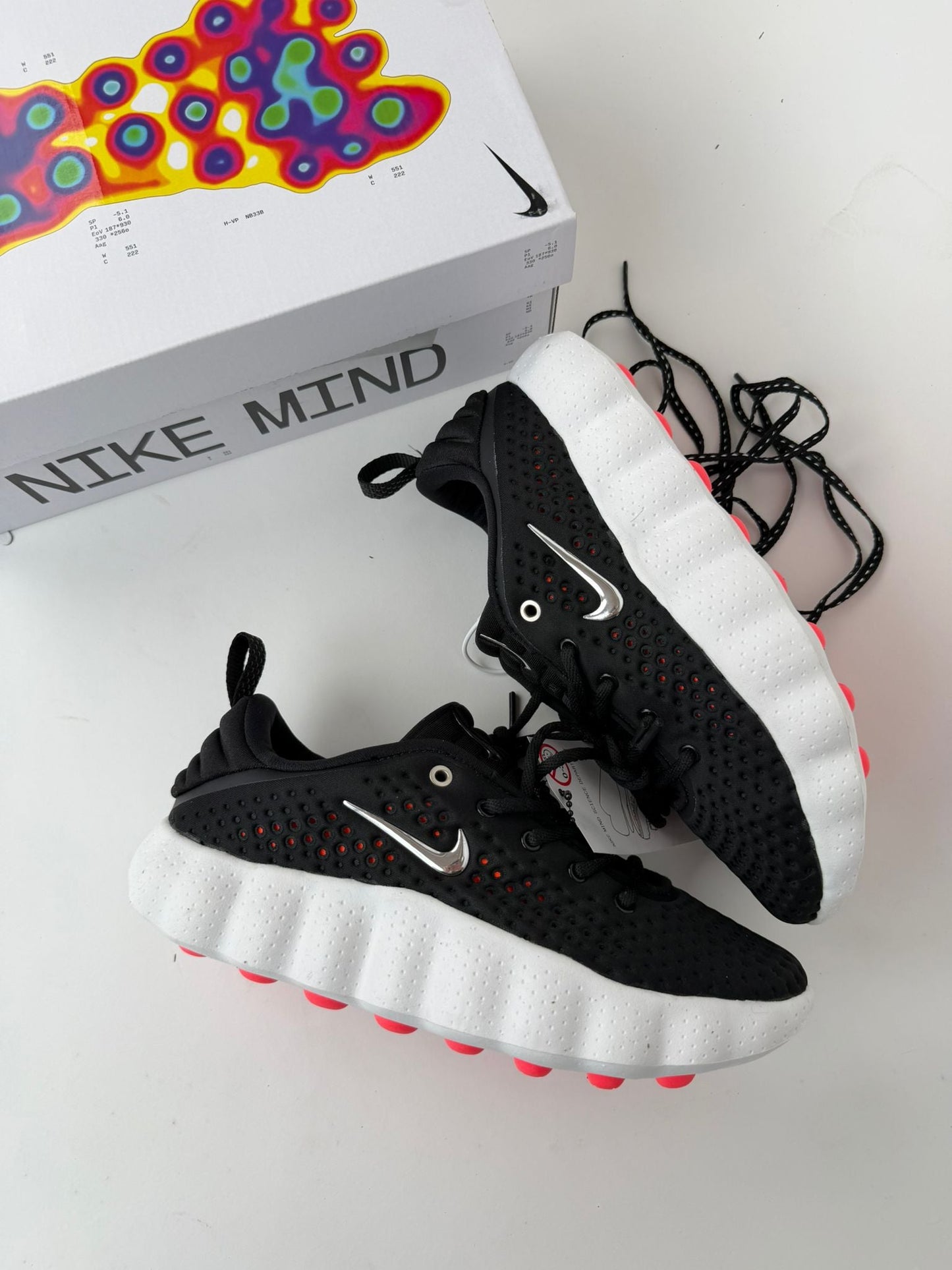 NIKE MIND 002 - MODELO 7