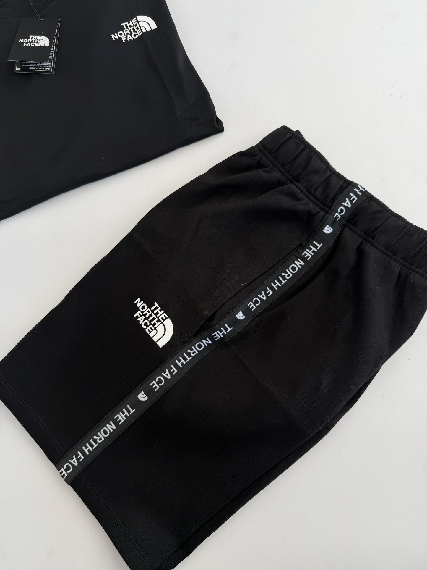 CONJUNTO CORTO -THE NORTH FACE- M3