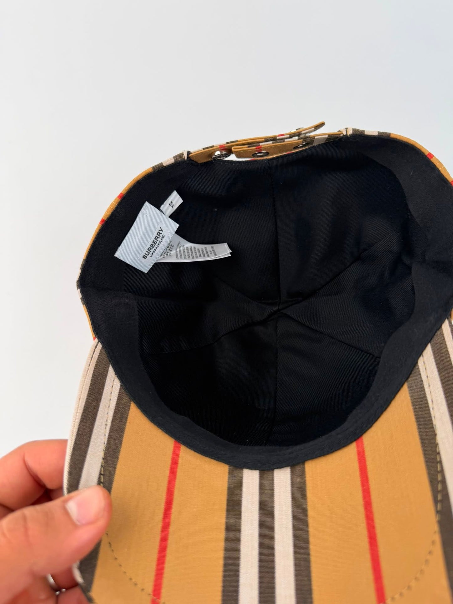 GORRA BURBERRY - M5