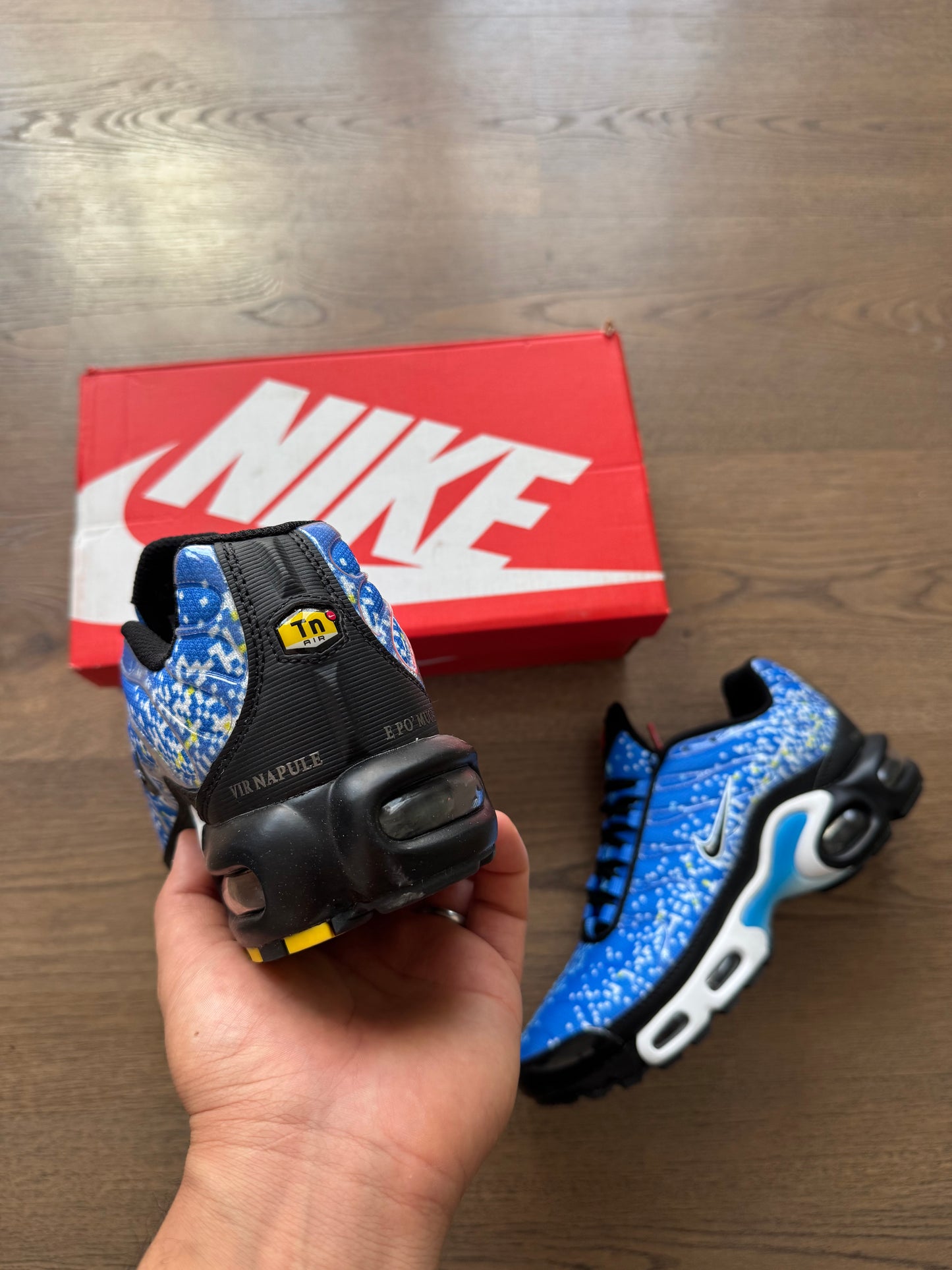NIKE AIR TN - M1