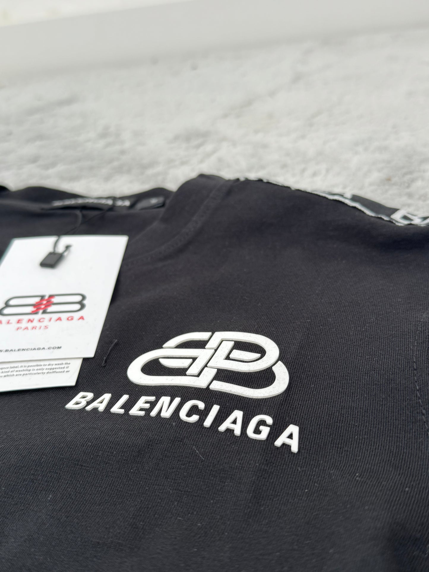 CONJUNTO CORTO - BALENCIAGA