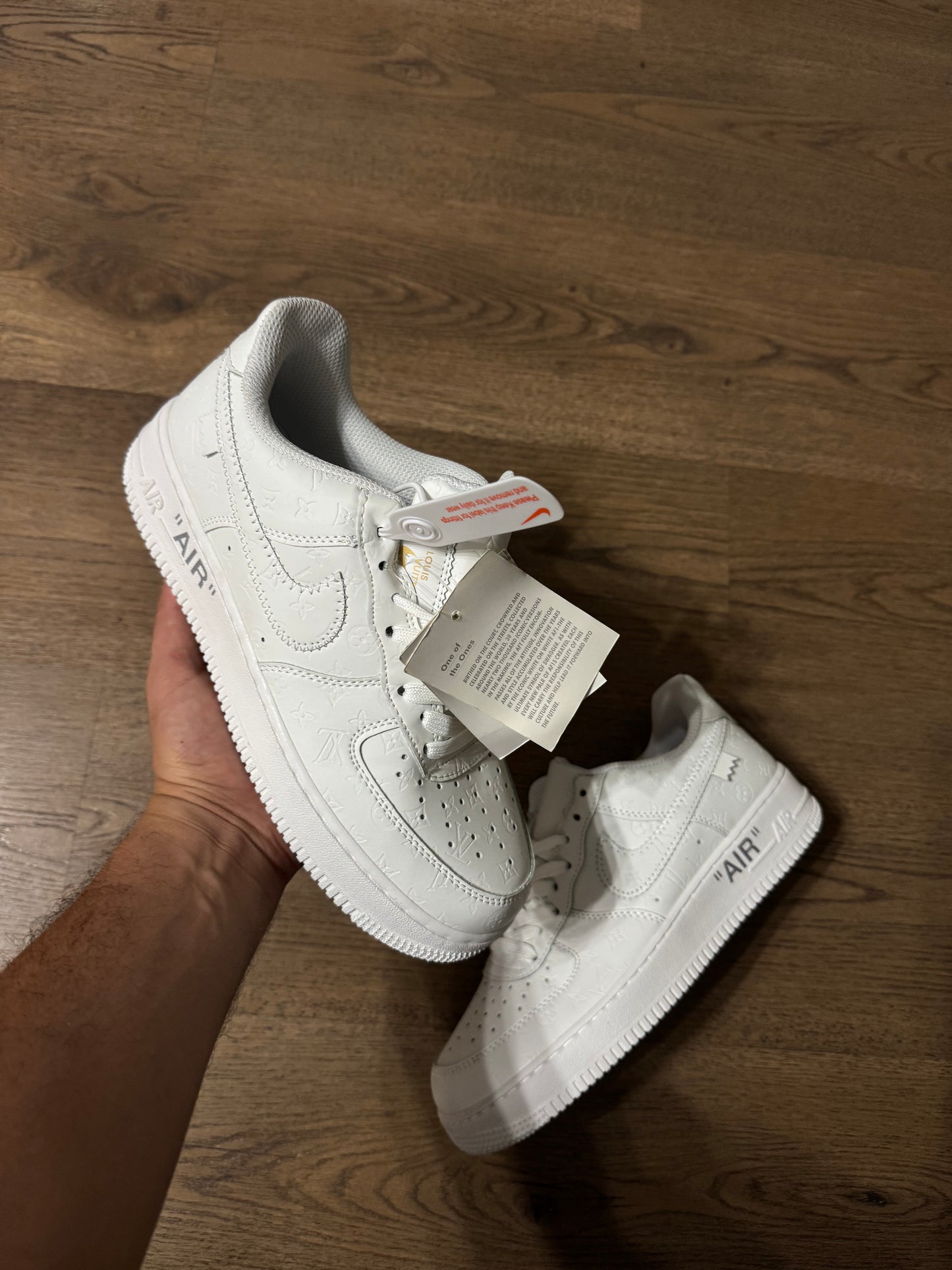 NIKE AIRFORCE 1 x LV - M3