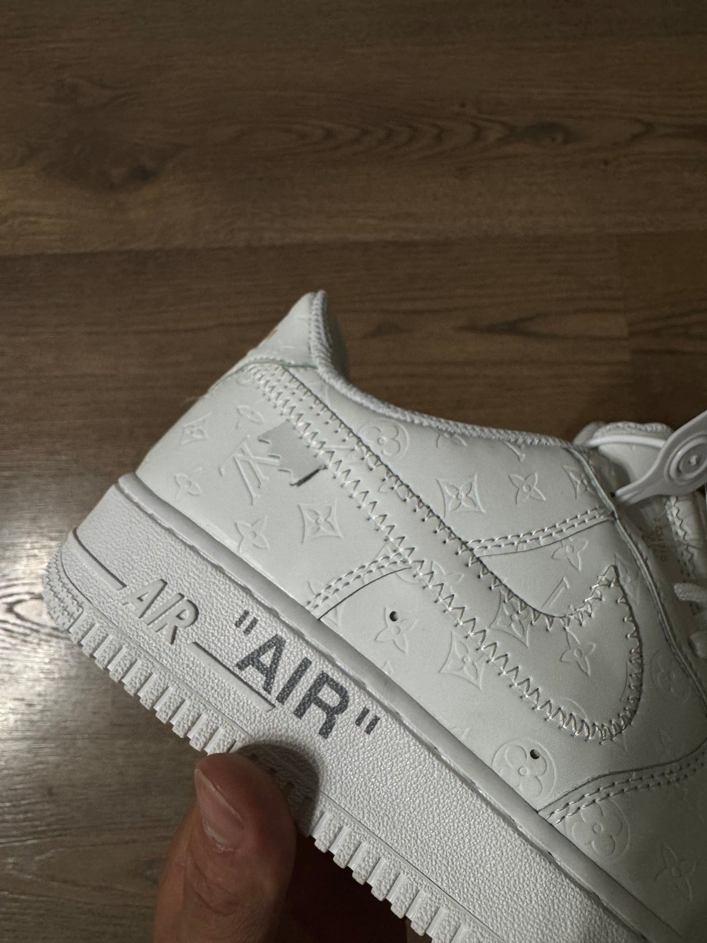 NIKE AIRFORCE 1 x LV - M3