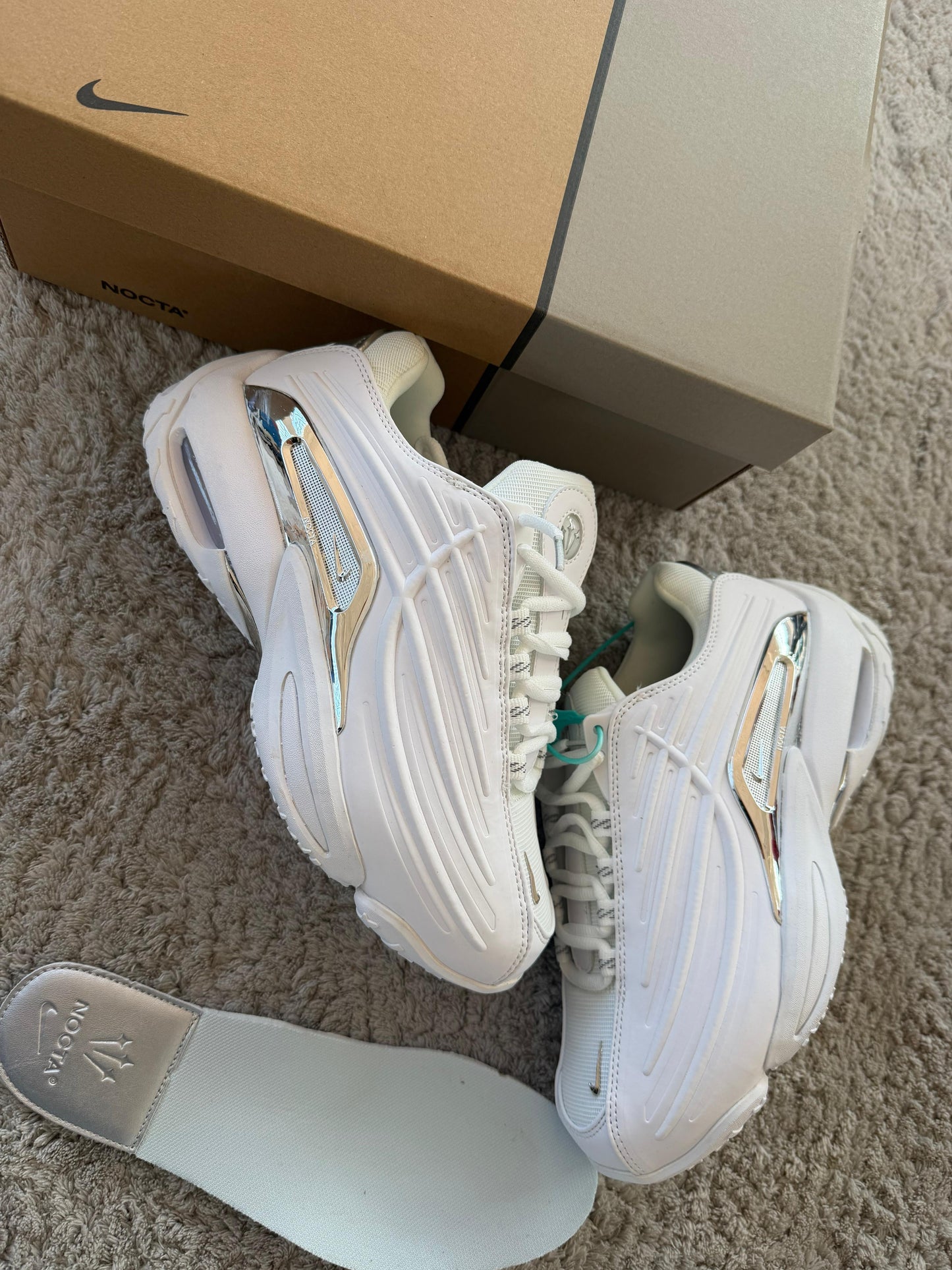 NIKE NOCTA HOT STEP II  - MODELO 1