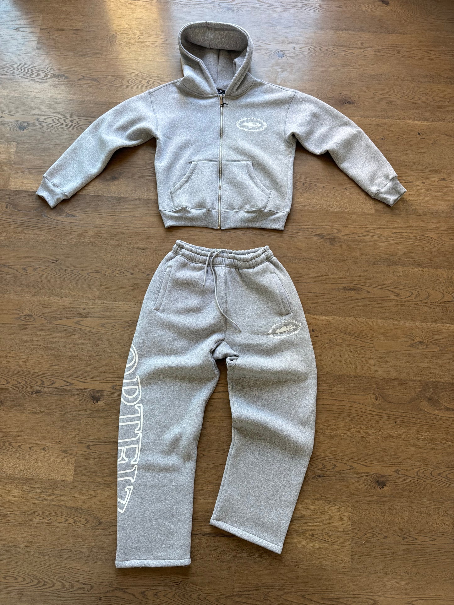 CORTEIZ OVERSIZE - GRIS