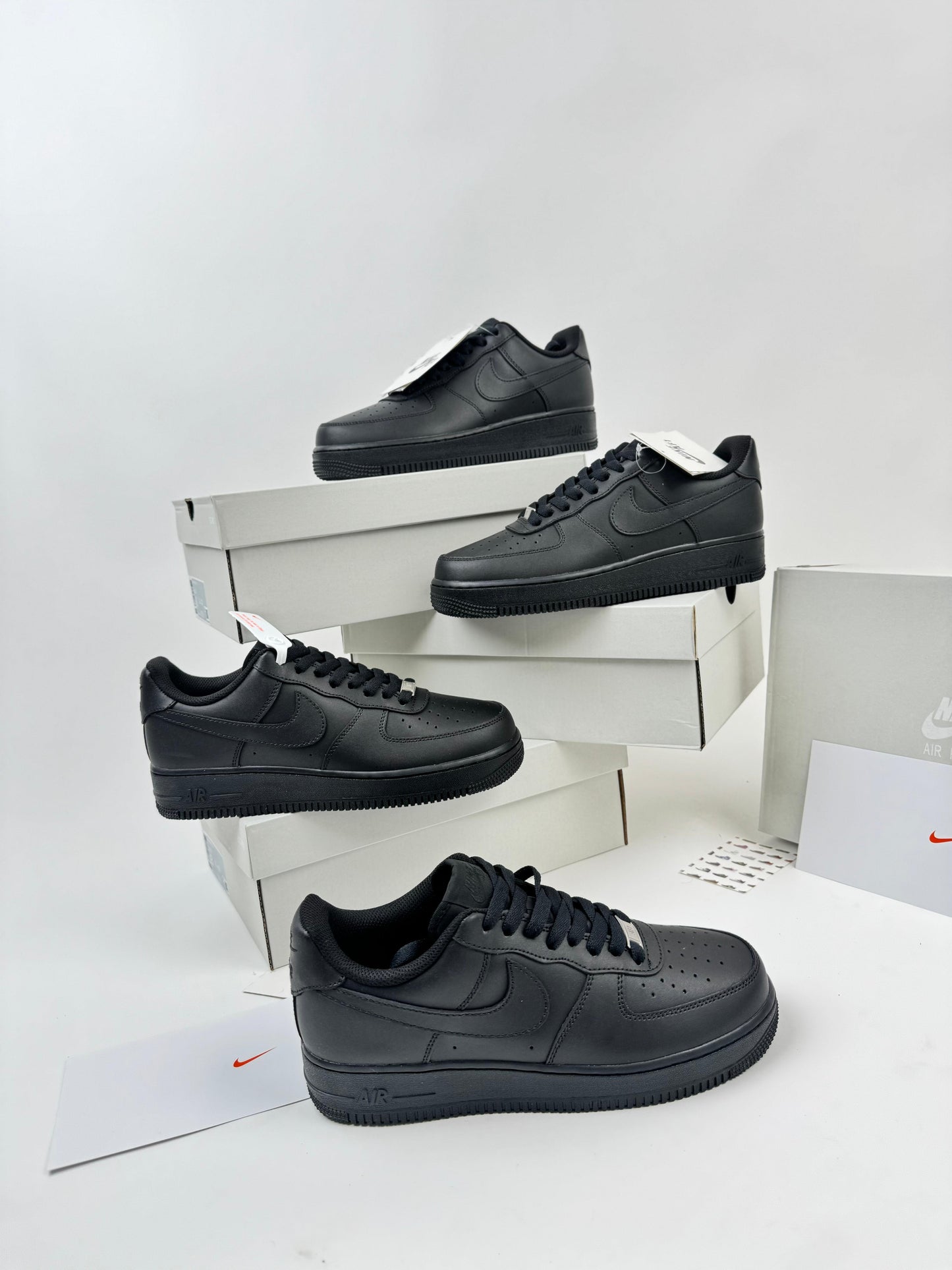 NIKE AIRFORCE 1 - M2