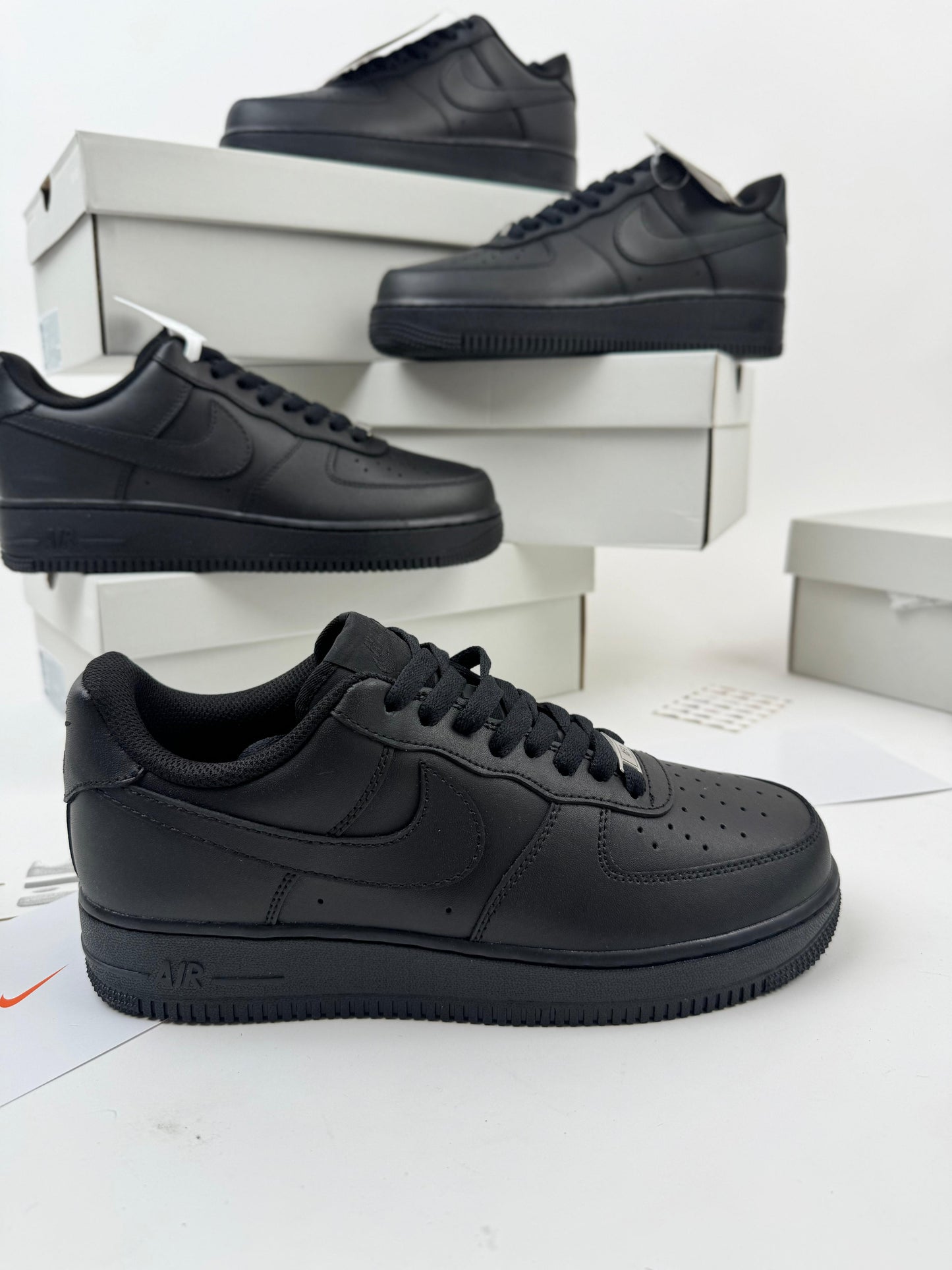 NIKE AIRFORCE 1 - M2