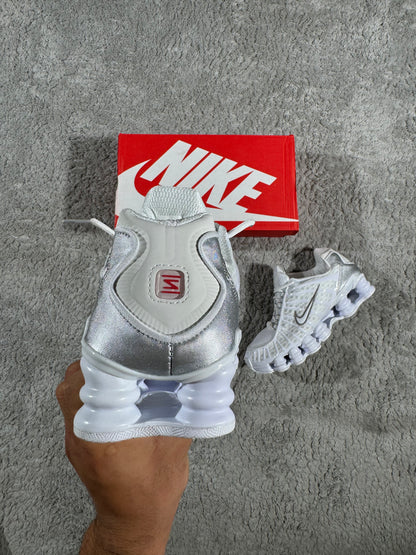 NIKE SHOX - MODELO 2