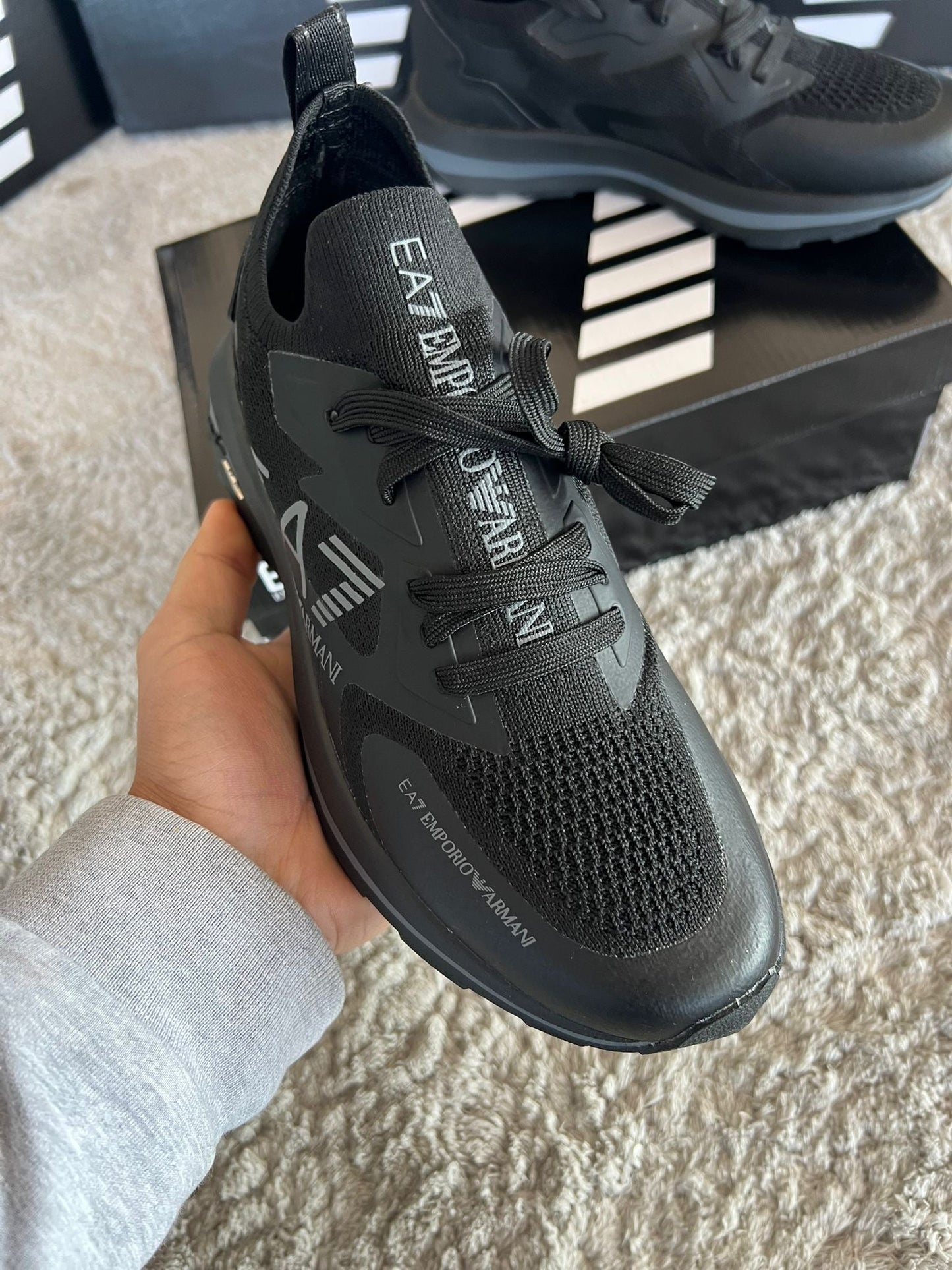 EMPORIO ARMANI X8X113 - MODELO 2