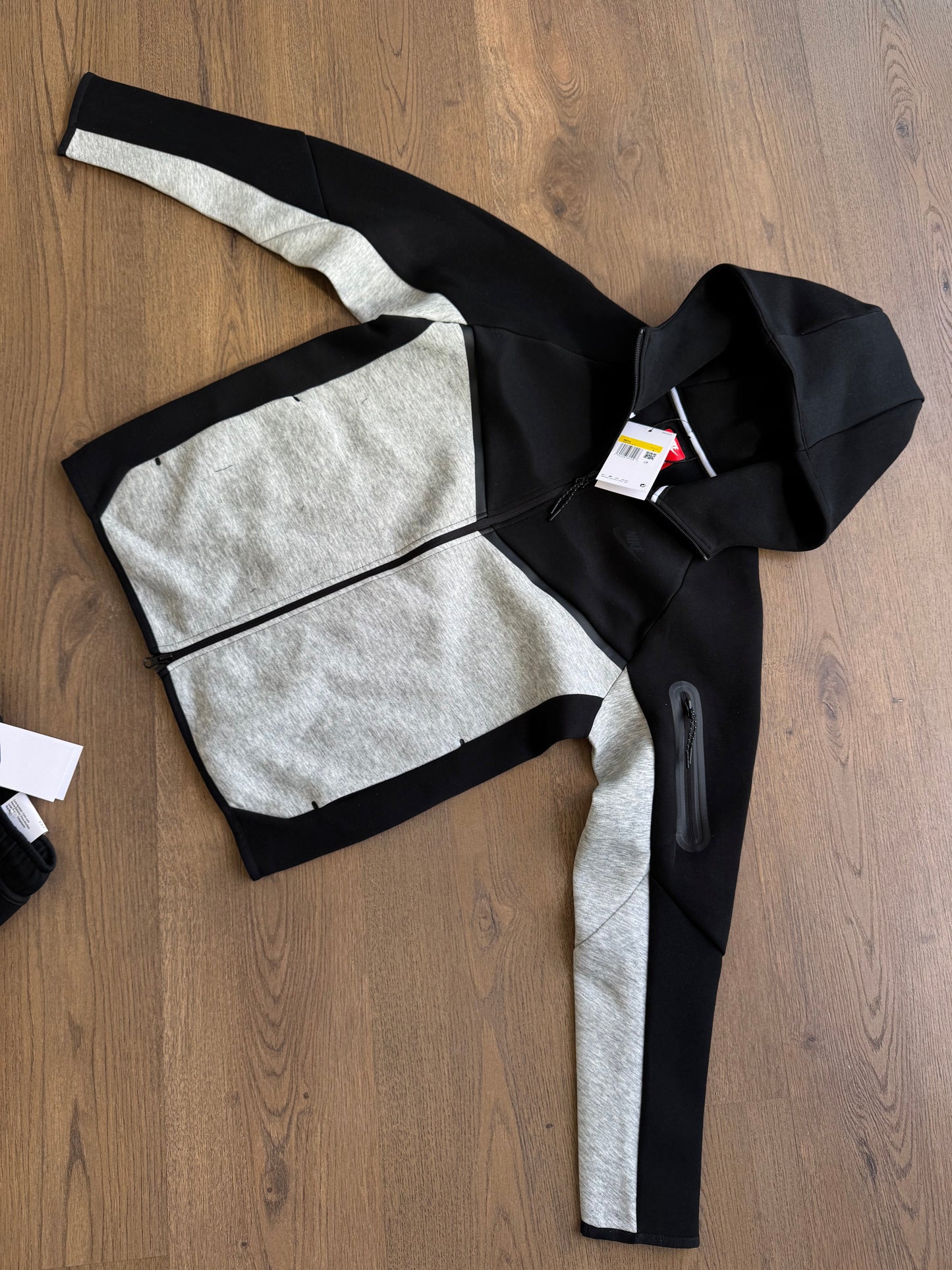 NIKE TECH FLEECE - M5