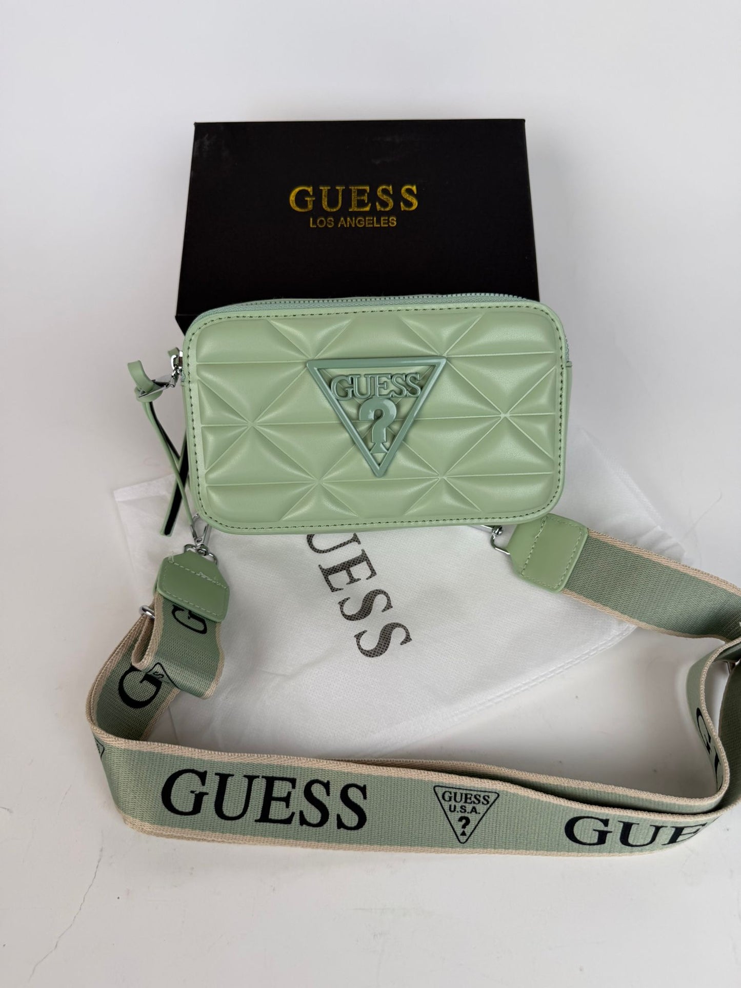 GUESS - M7