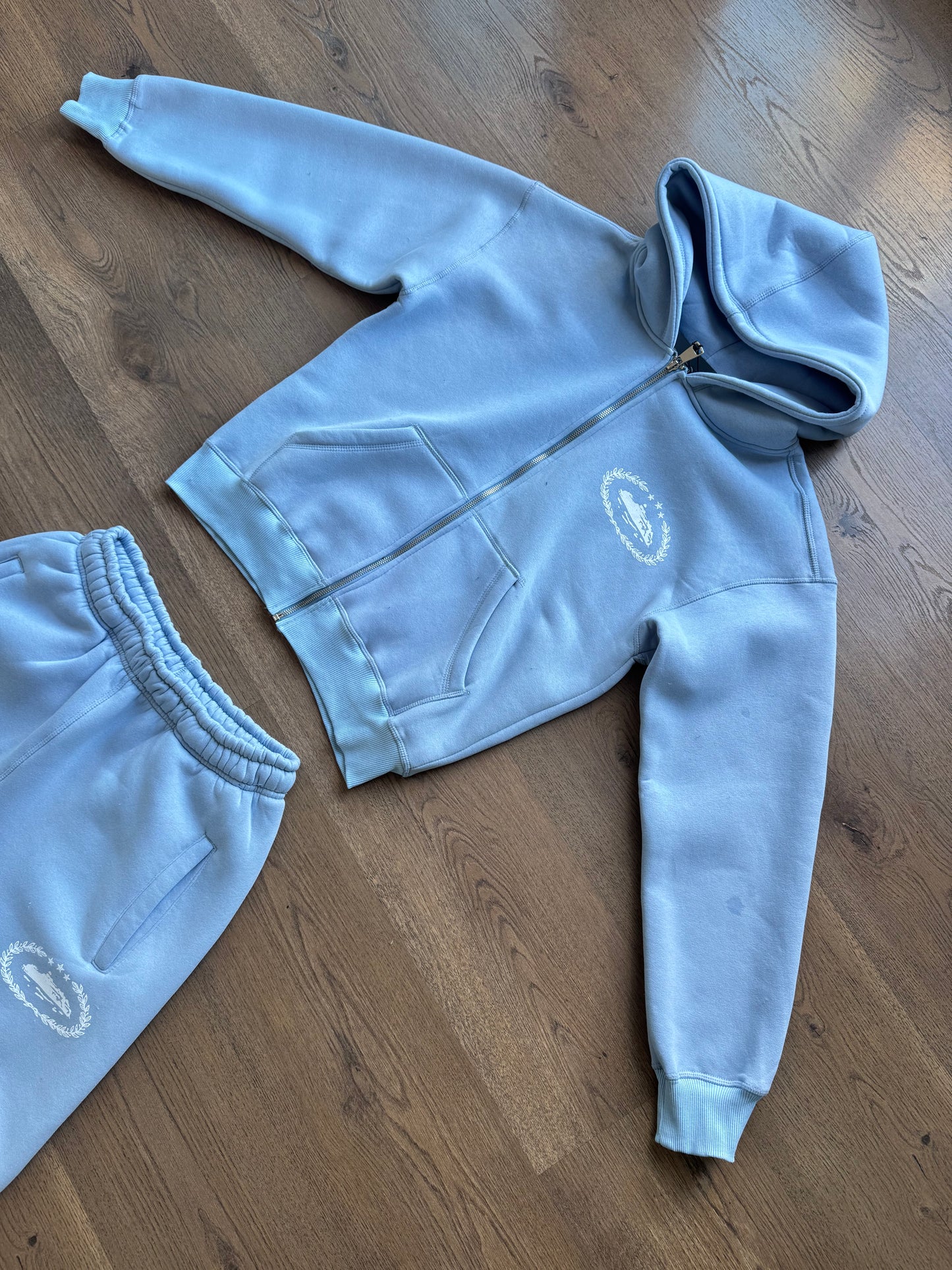 CORTEIZ OVERSIZE - AZUL CELESTE
