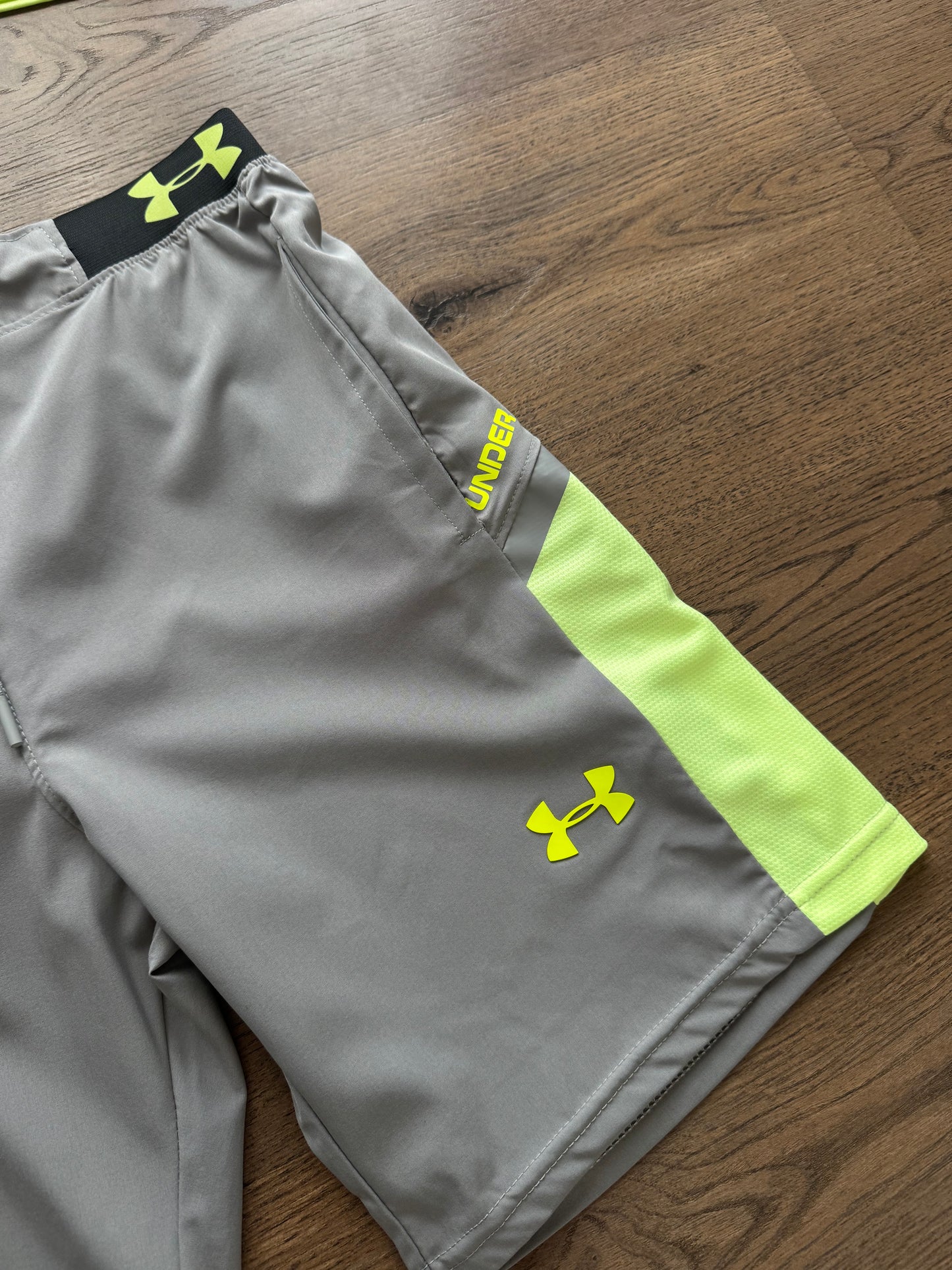 CONJUNTO CORTO - UNDER ARMOUR - M2026