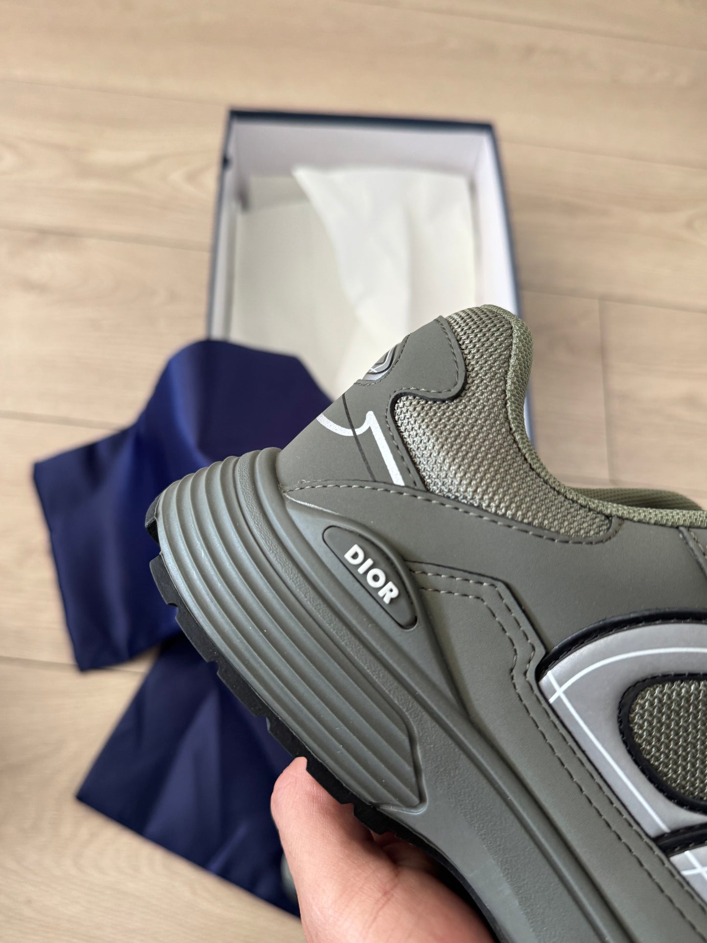 DIOR B30 -  VERDE MILITAR -  PREMIUM