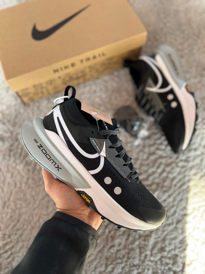 NIKE ZOOMX ZEGAMA TRAIL 2 - MODELO 4