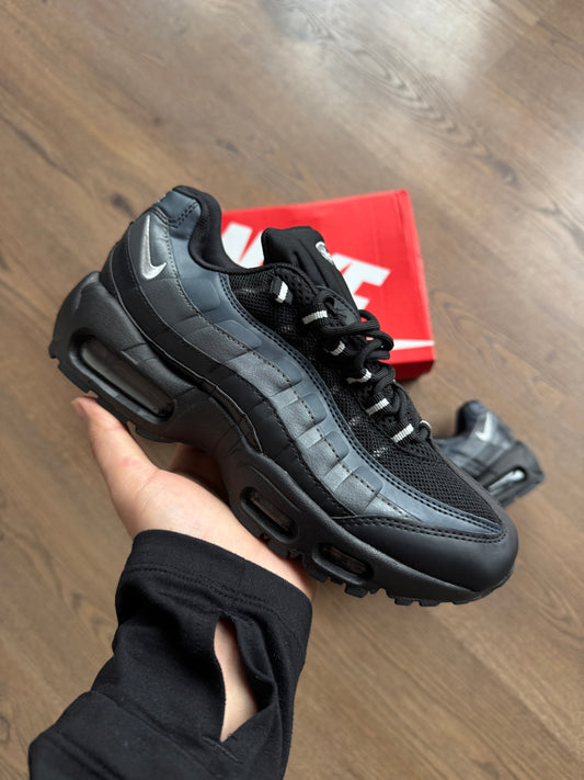 NIKE AIRMAX 95 - M2