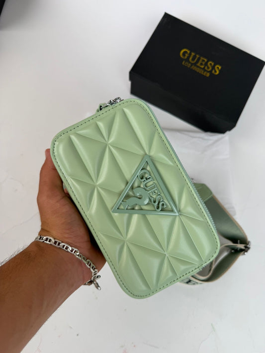 GUESS - M7