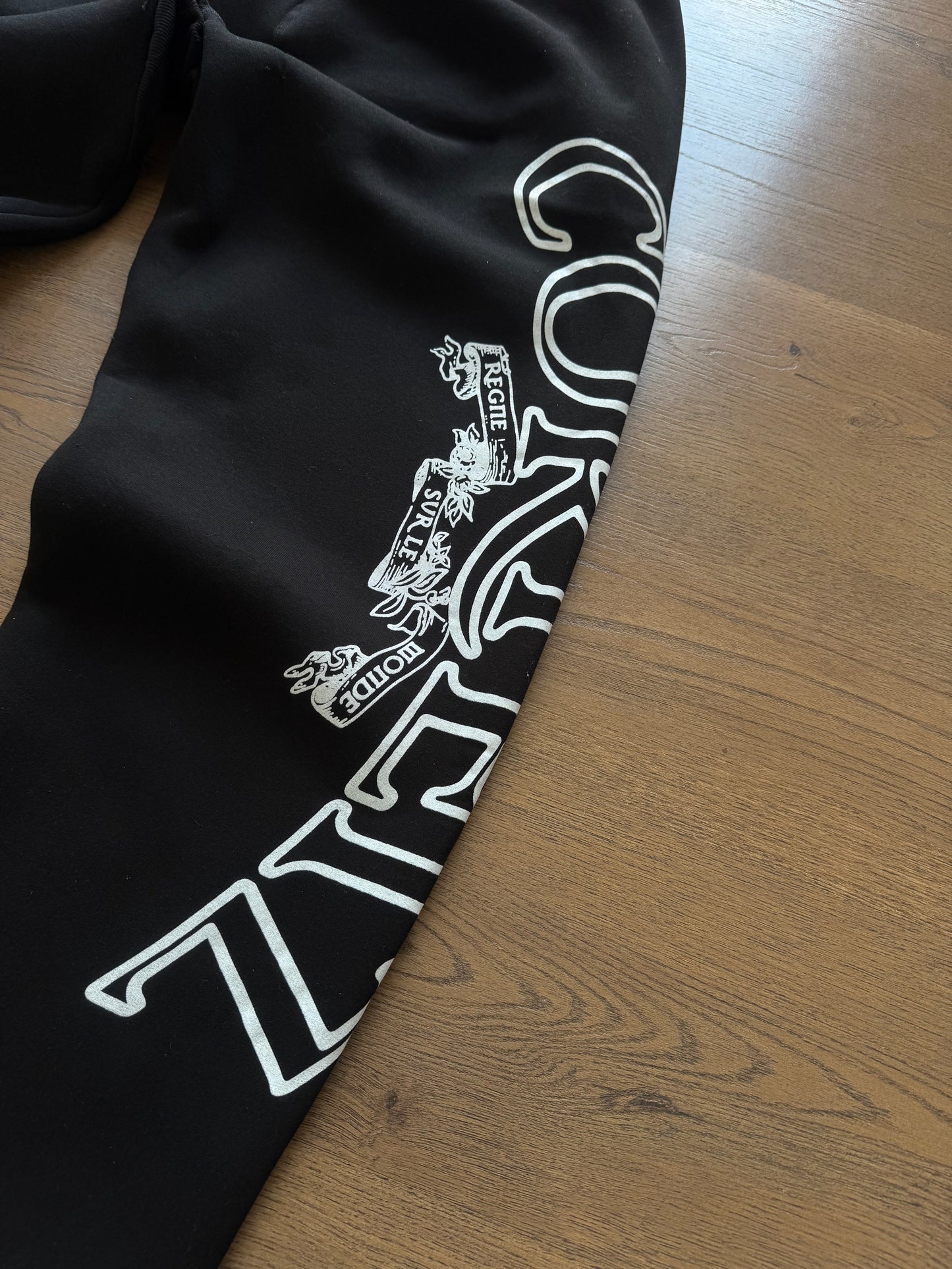 CORTEIZ OVERSIZE - NEGRO
