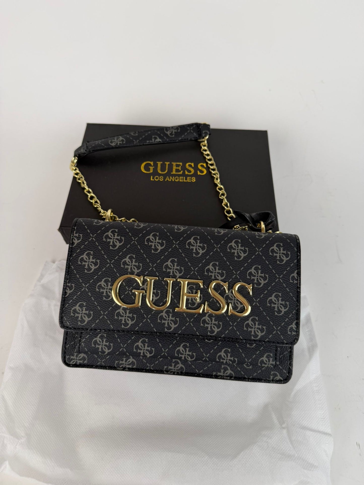 GUESS - M3