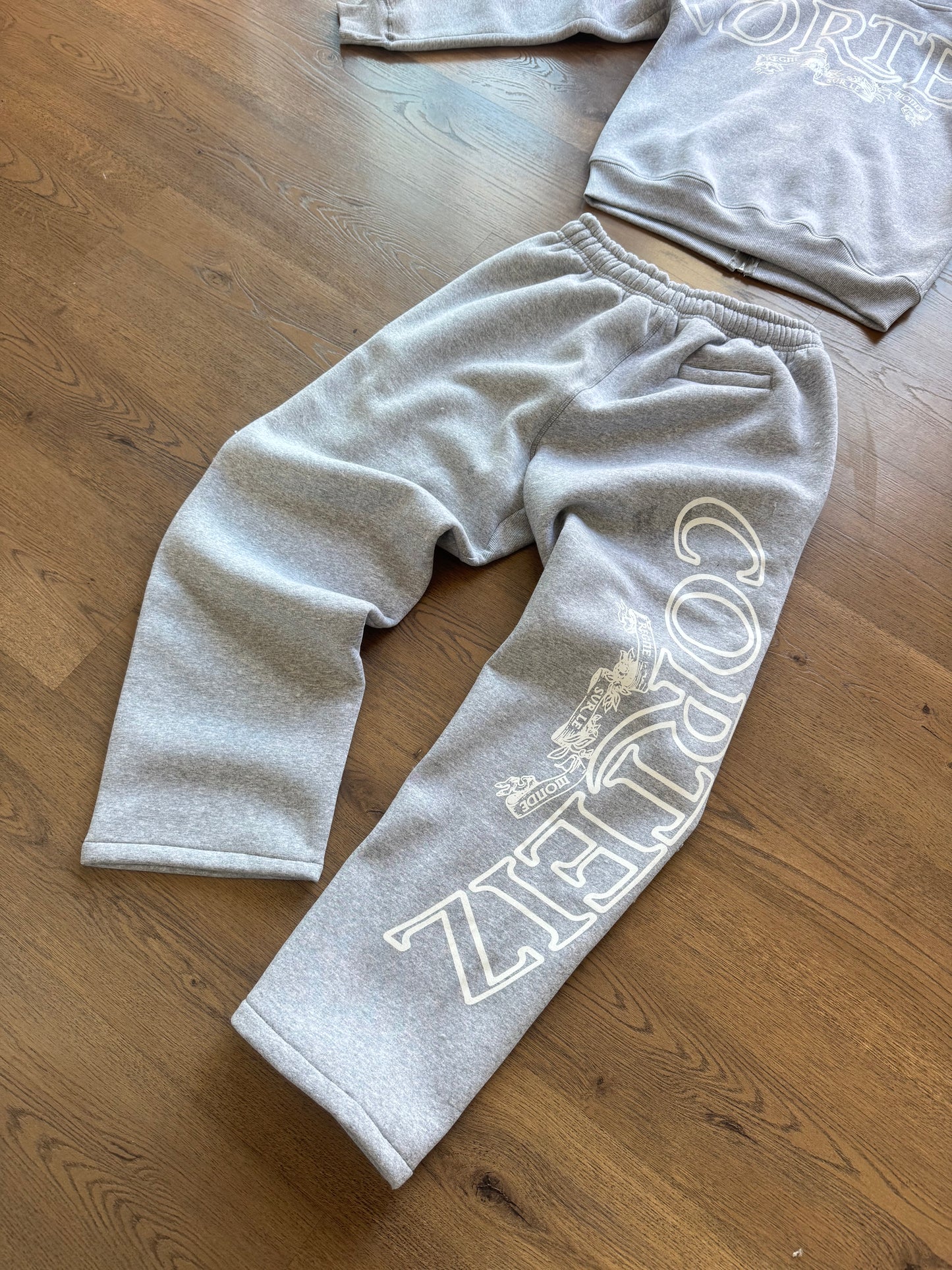 CORTEIZ OVERSIZE - GRIS