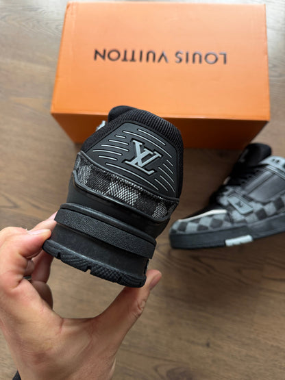 LV TRAINER - M8