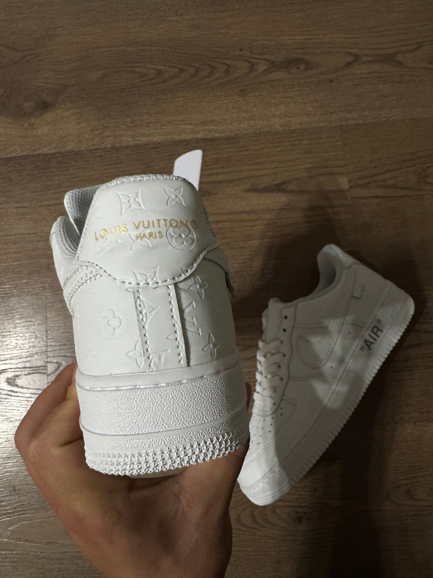 NIKE AIRFORCE 1 x LV - M3