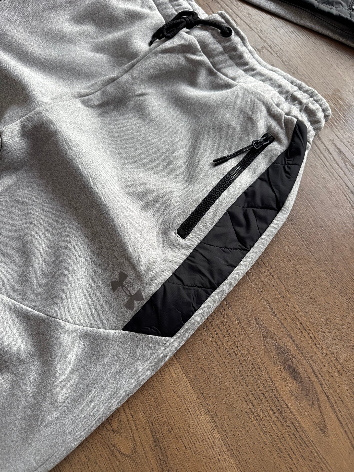 UNDER ARMOUR - M6
