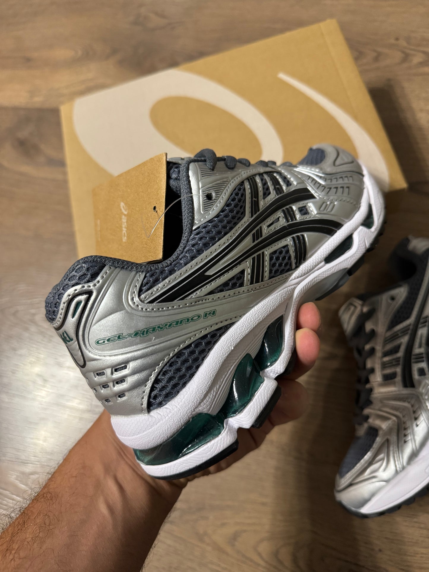 ASICS GEL - KAYANO 14 - MODELO 3