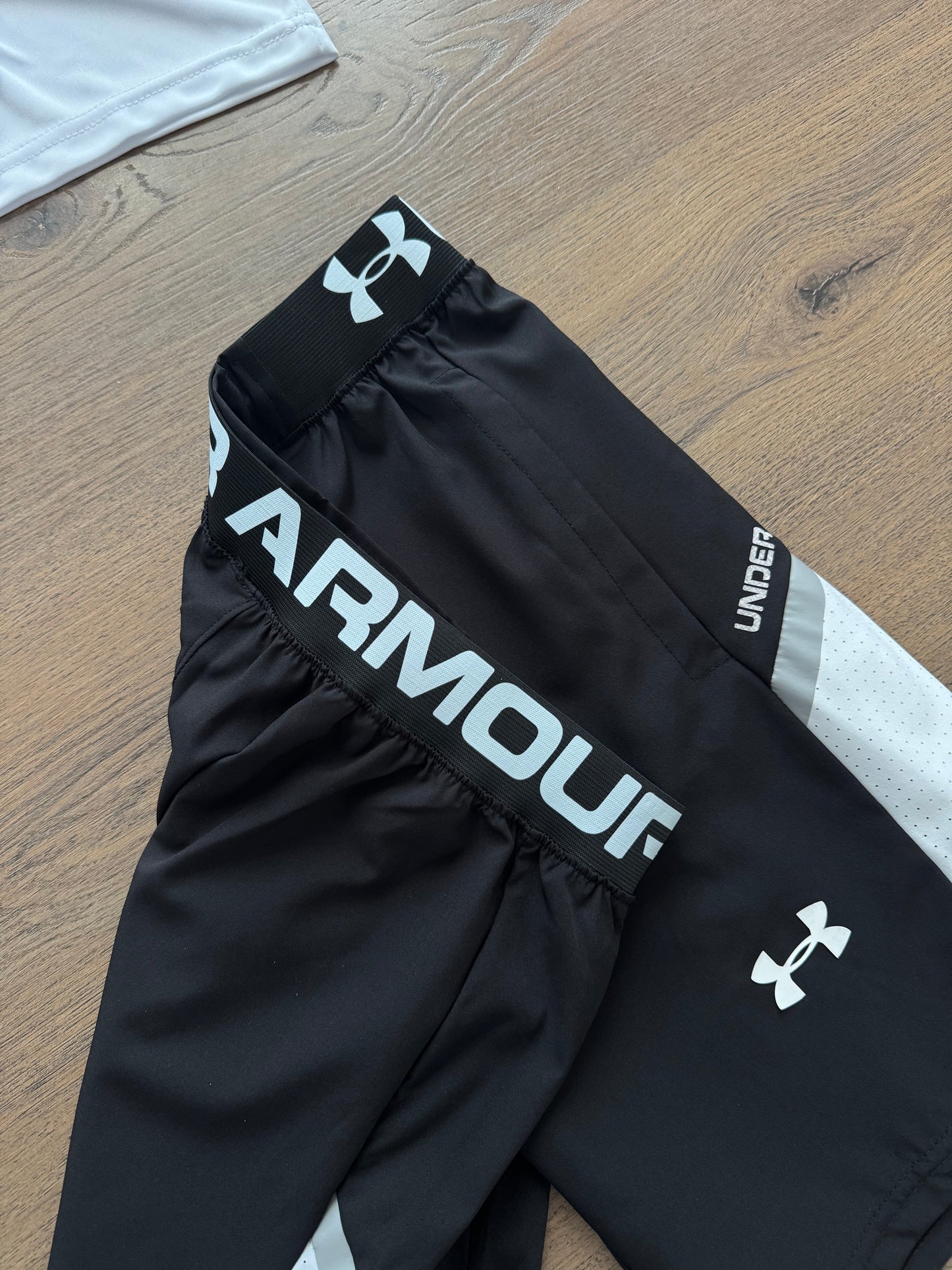 CONJUNTO CORTO - UNDER ARMOUR - M2026