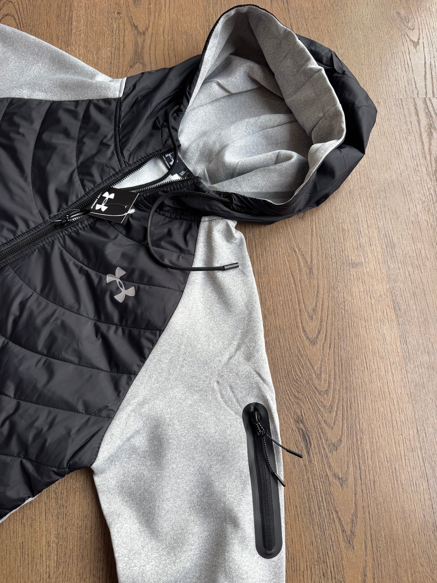 UNDER ARMOUR - M6