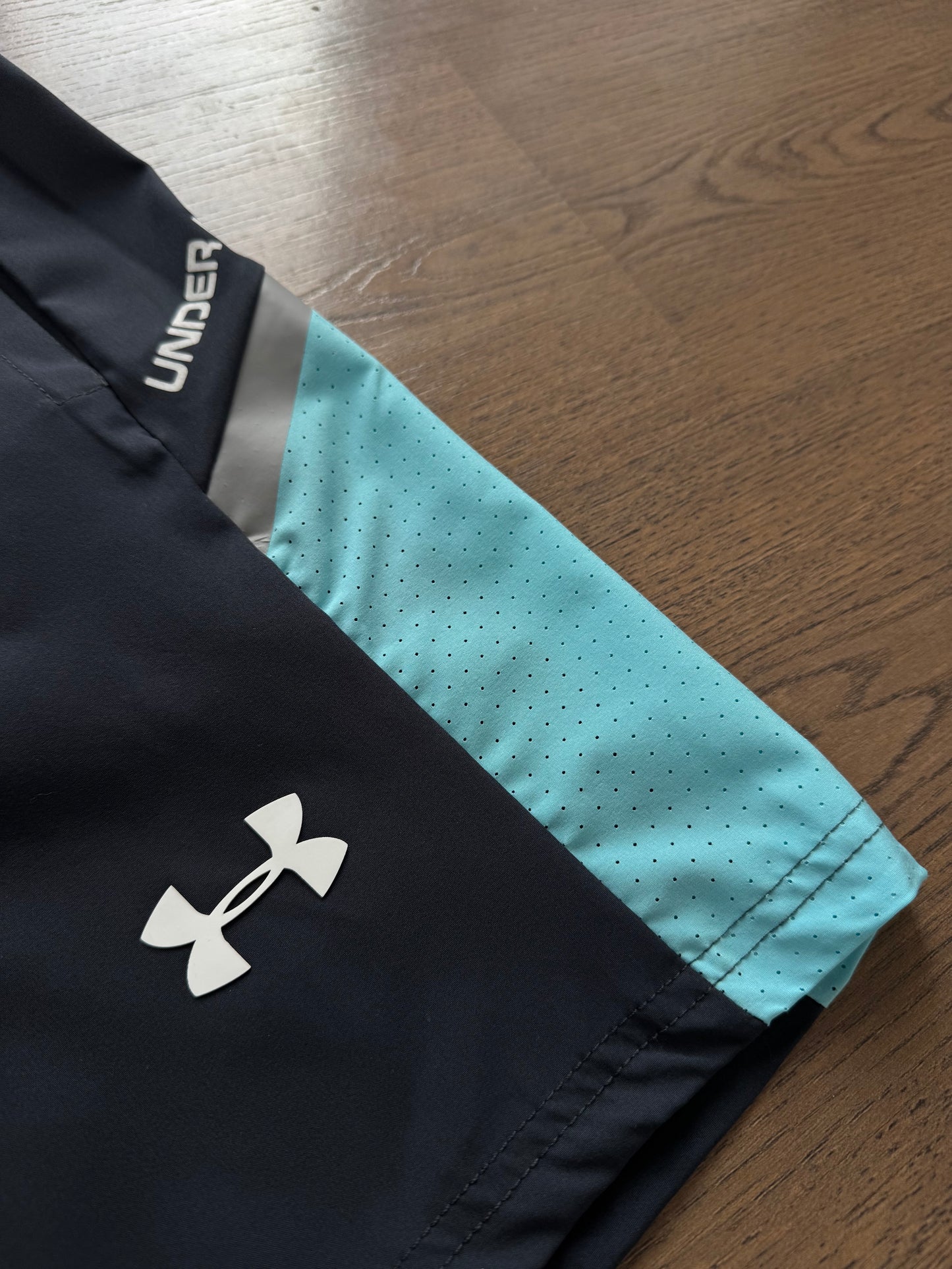 CONJUNTO CORTO - UNDER ARMOUR - M2026