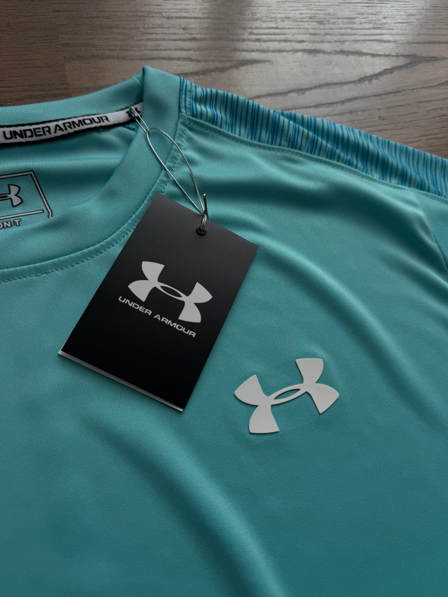 CONJUNTO CORTO - UNDER ARMOUR - M2026