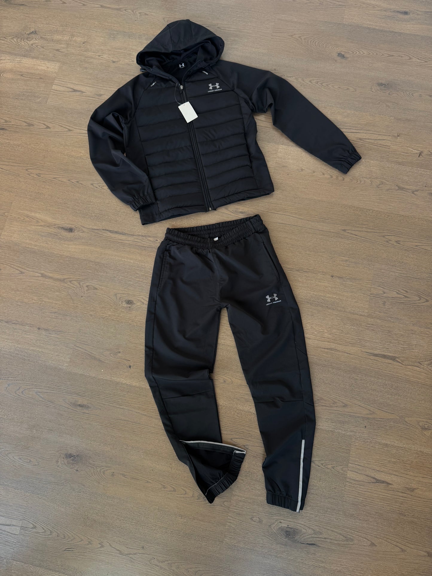 UNDER ARMOUR - M5