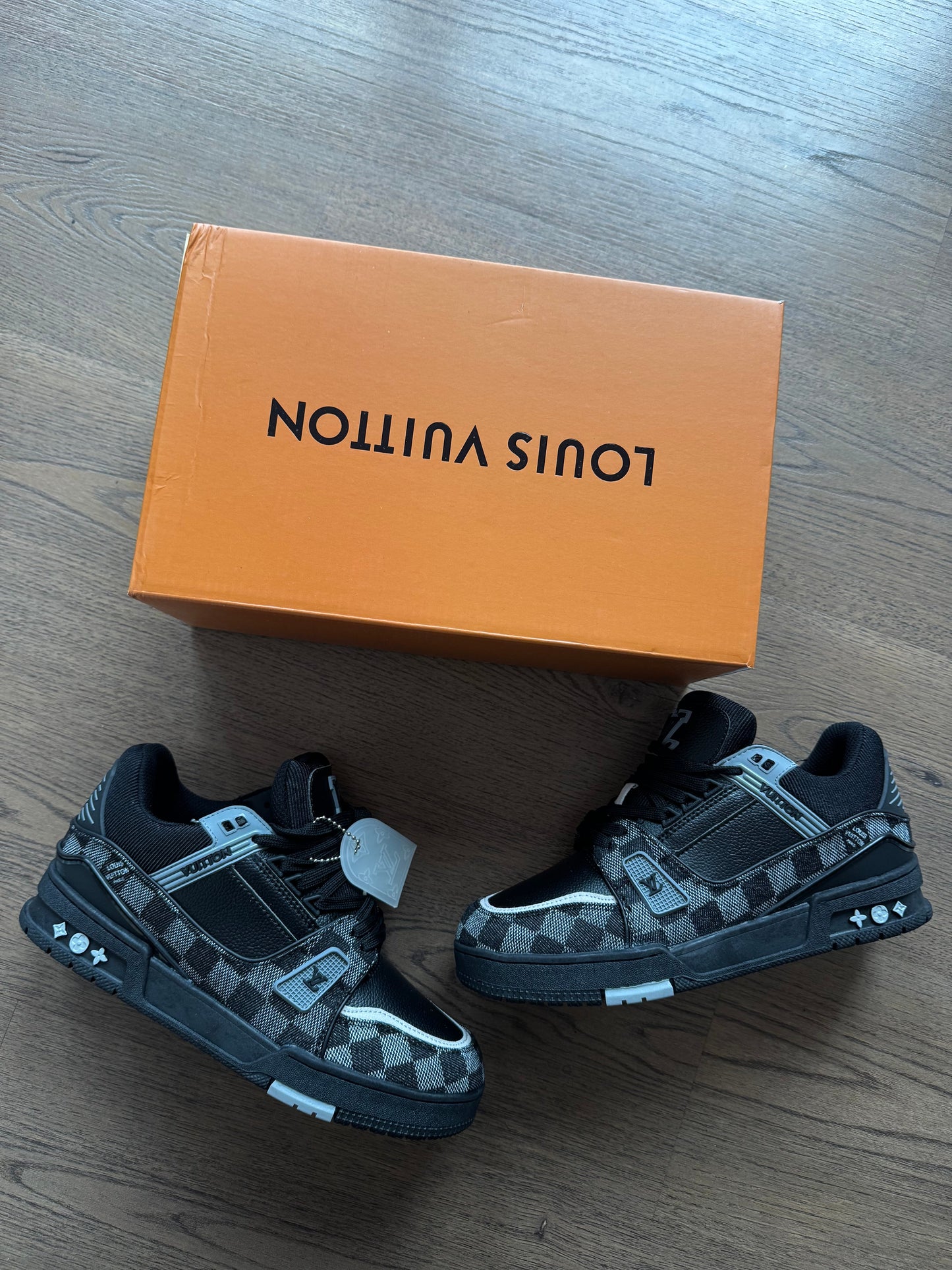 LV TRAINER - M8