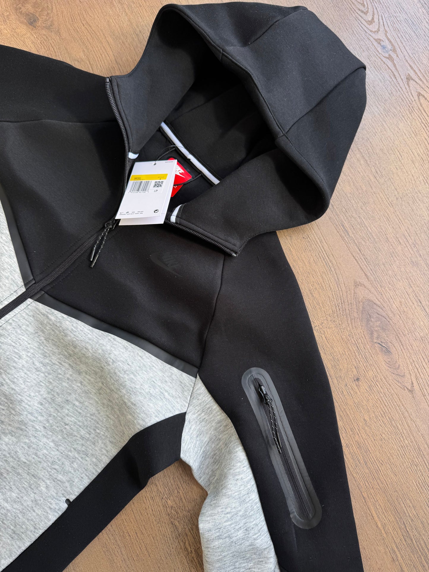 NIKE TECH FLEECE - M5
