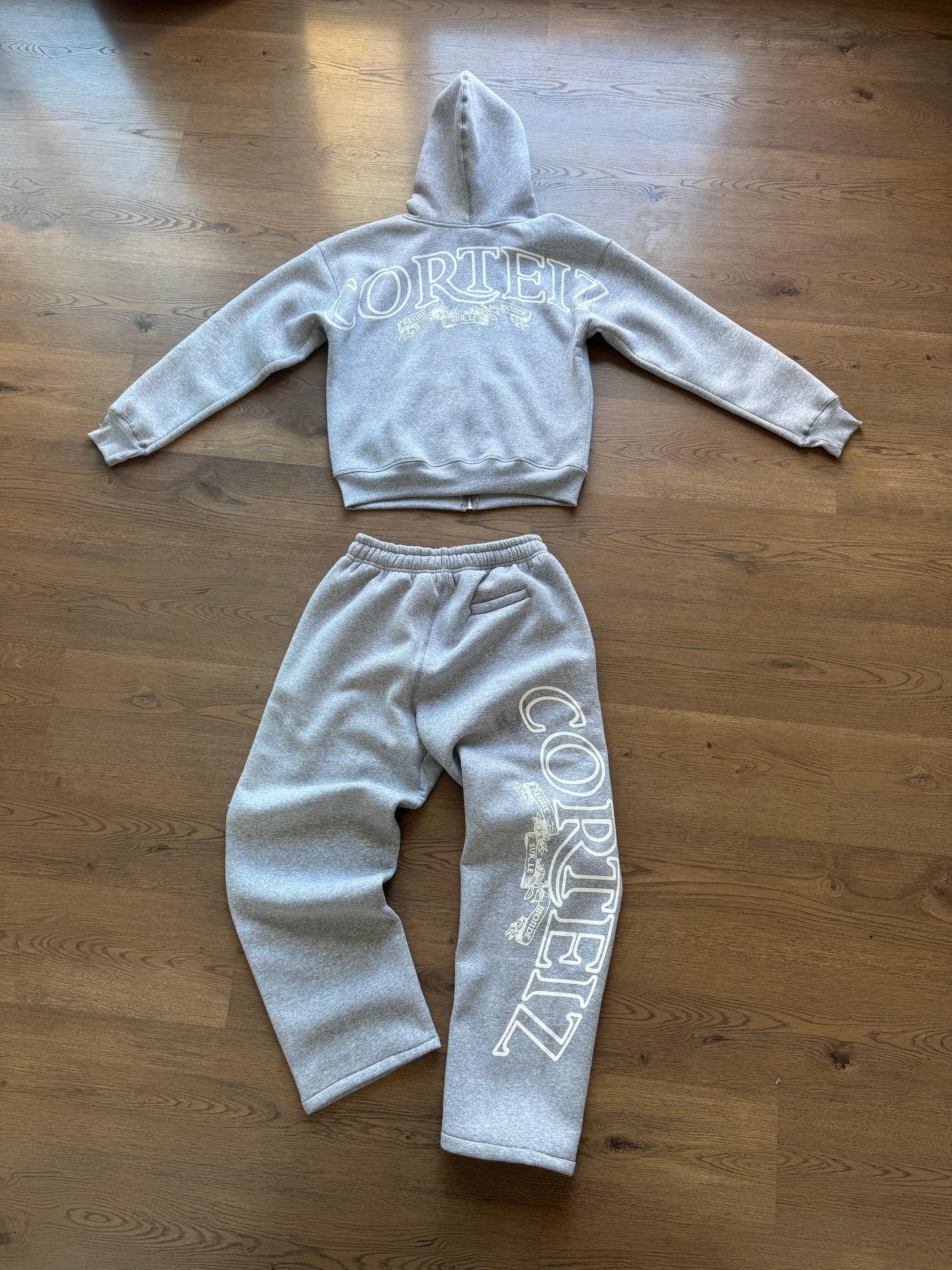 CORTEIZ OVERSIZE - GRIS