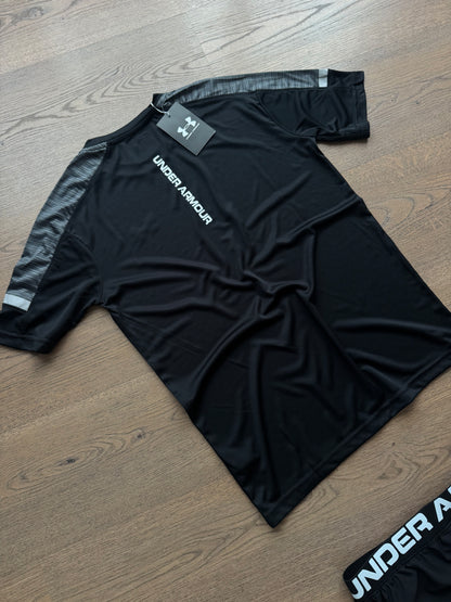 CONJUNTO CORTO - UNDER ARMOUR - M2026