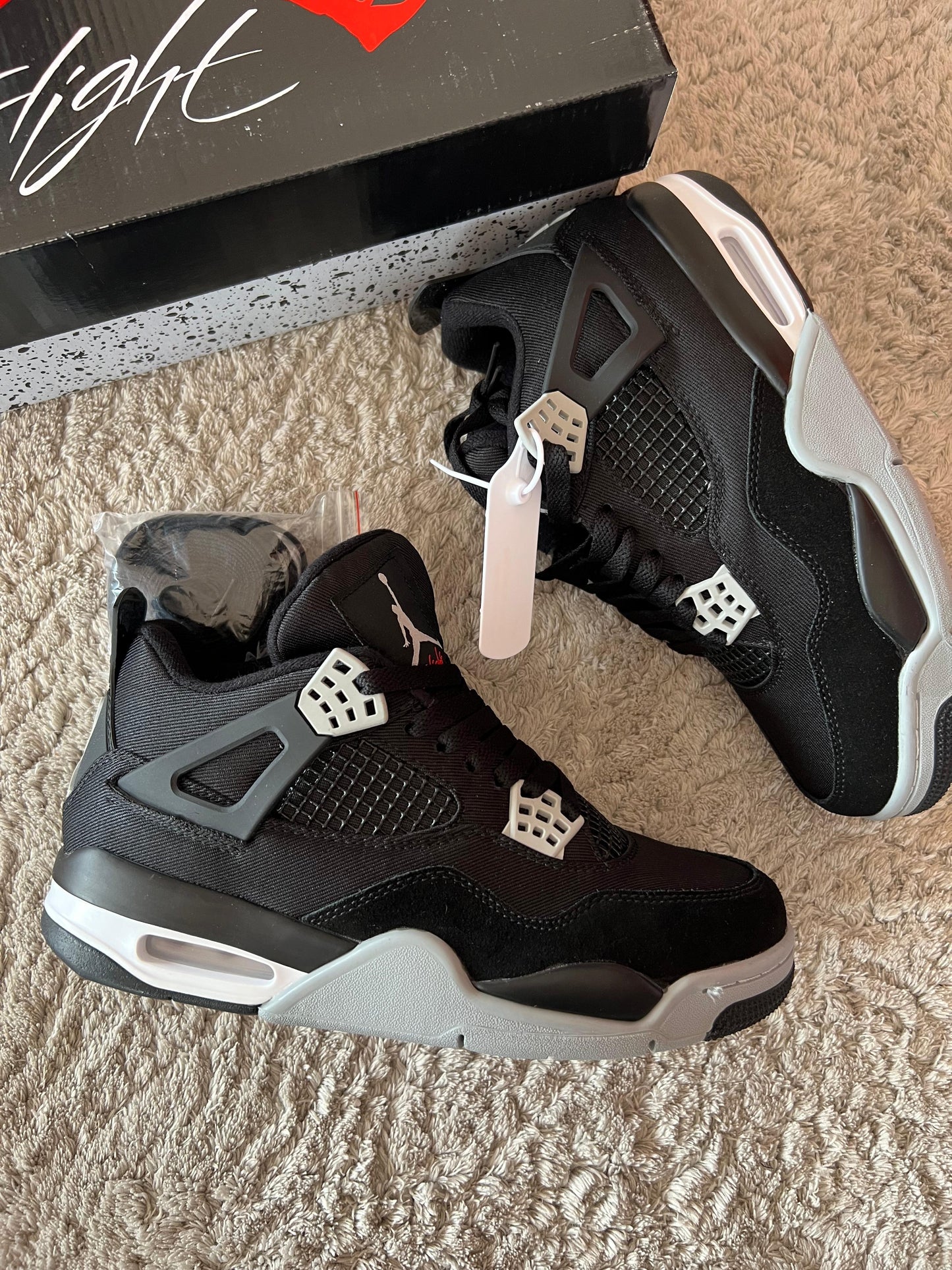 NIKE JORDAN RETRO 4 - M1