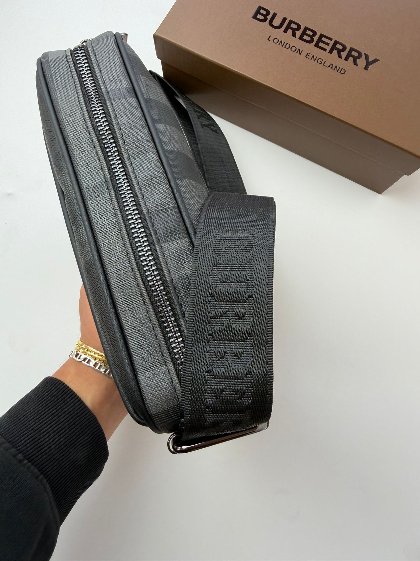 BOLSO HOMBRE - BURBERRY - M2