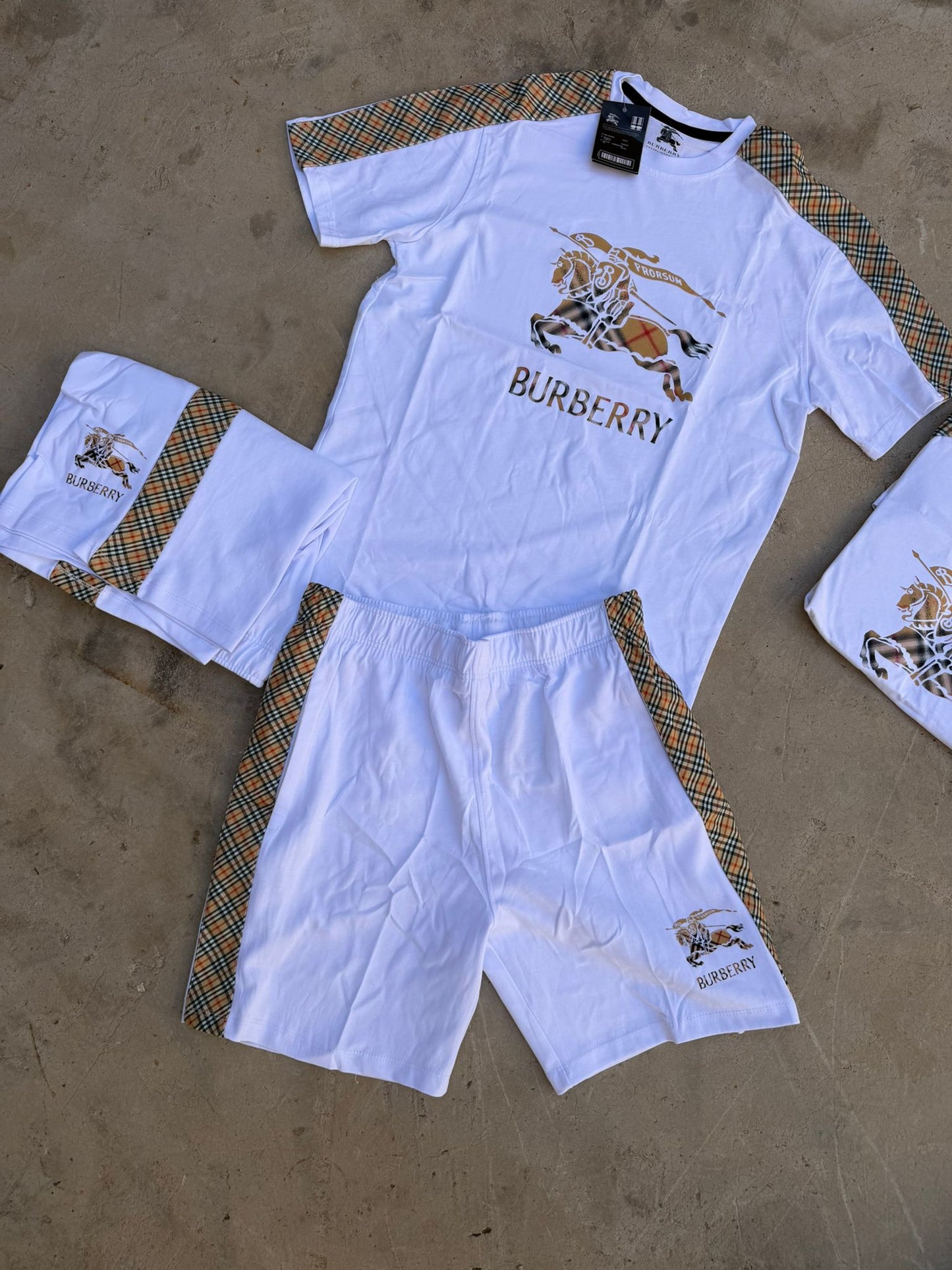 CONJUNTO CORTO - BURBERRY - M1