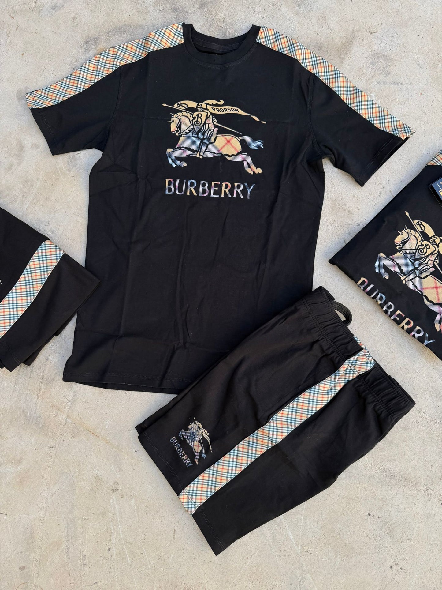 CONJUNTO CORTO - BURBERRY - M2