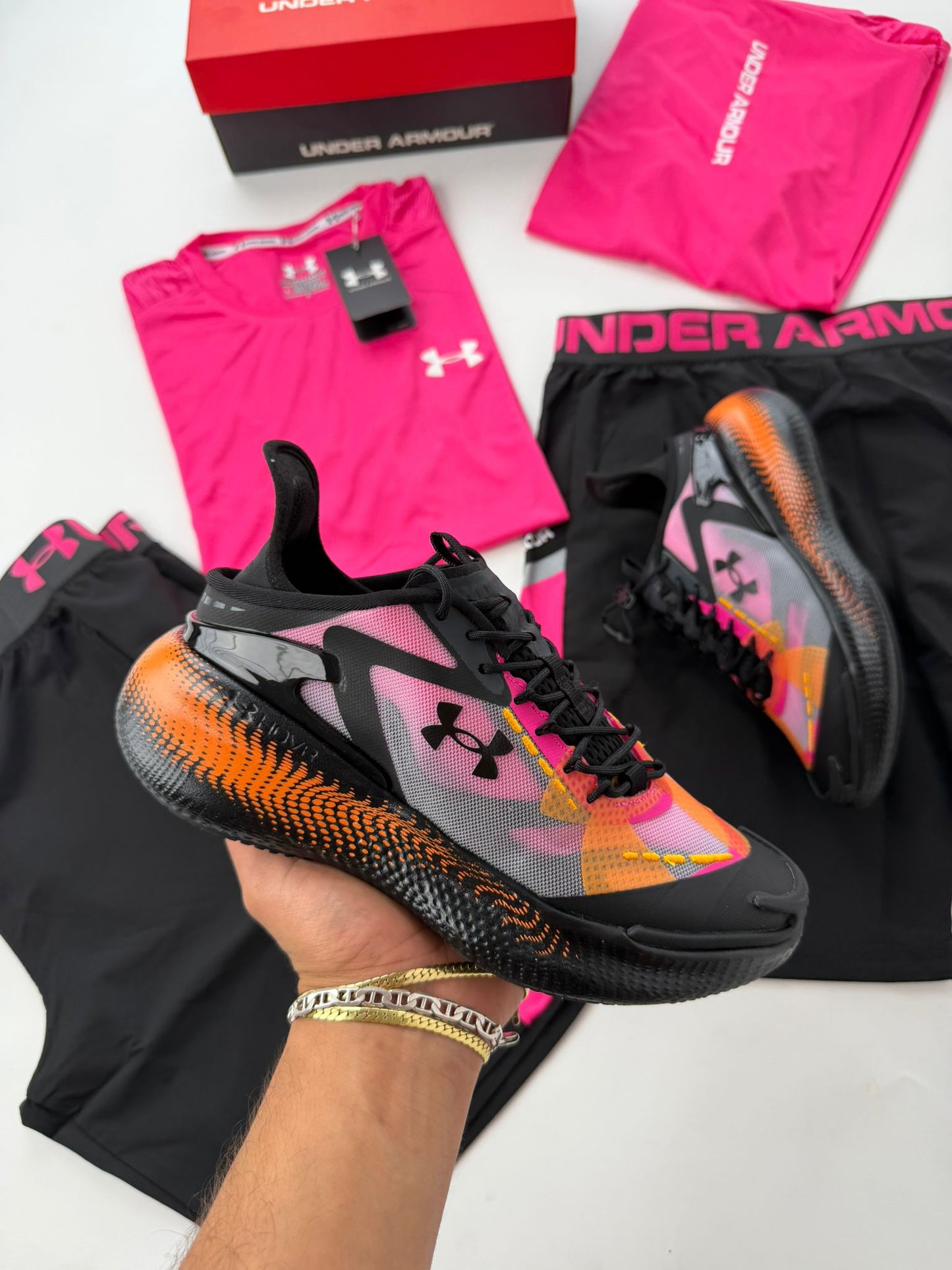 UNDER ARMOUR -ECHO SLIPSPEED- M7
