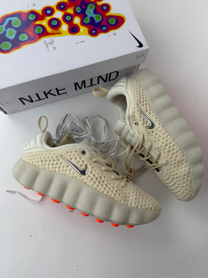 NIKE MIND 002 - MODELO 2