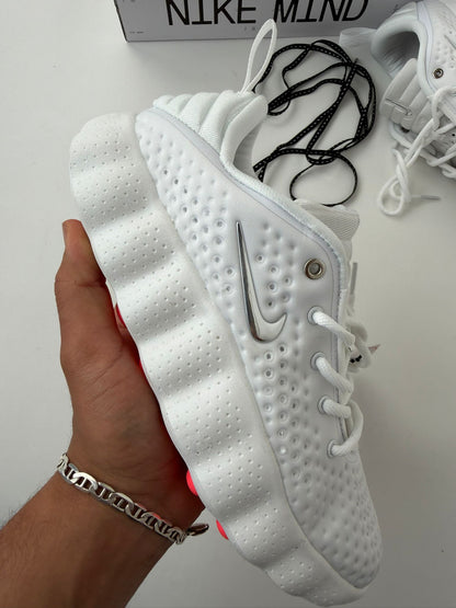 NIKE MIND 002 - MODELO 6