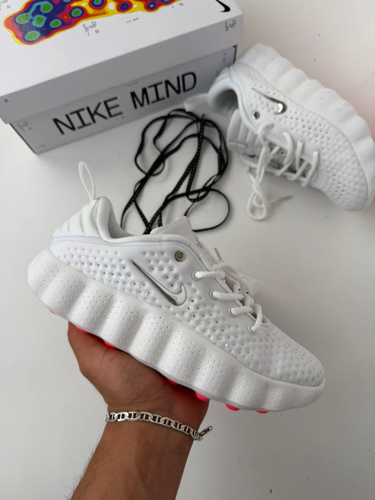 NIKE MIND 002 - MODELO 6