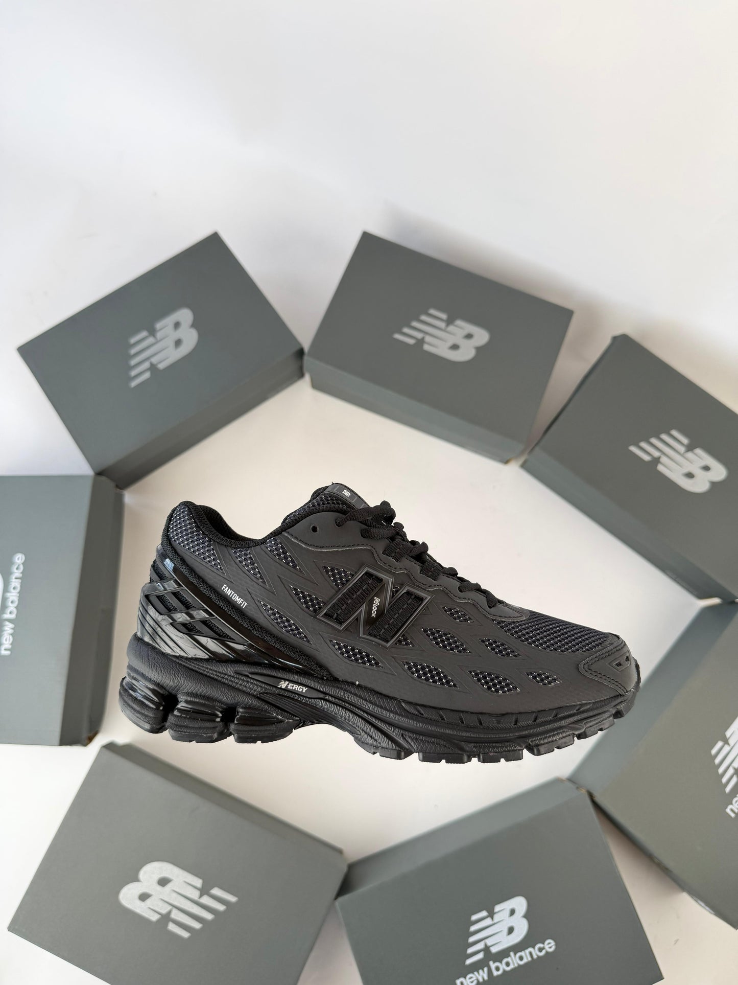 NEW BALANCE FANTOMFIT