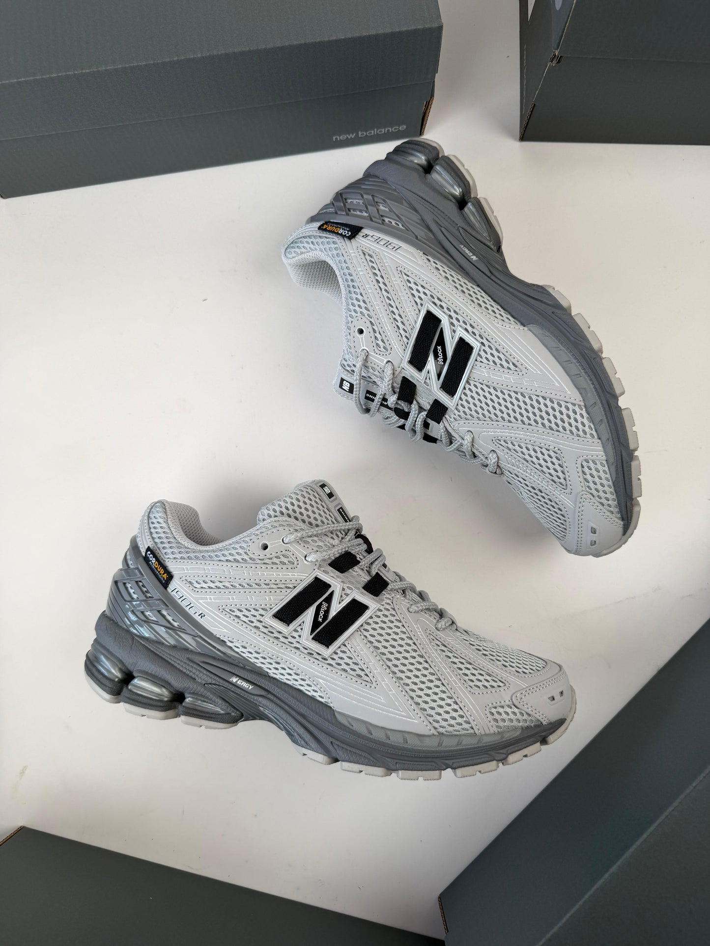 NEW BALANCE 1906R - MODELO 3