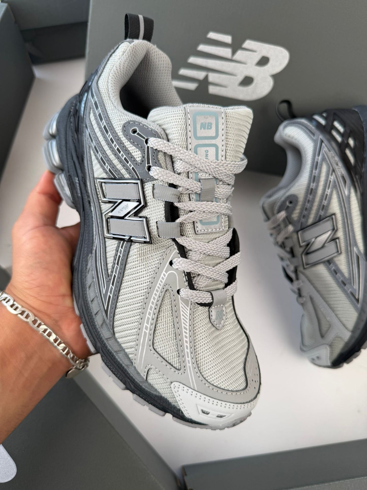 NEW BALANCE 1906R - MODELO 6